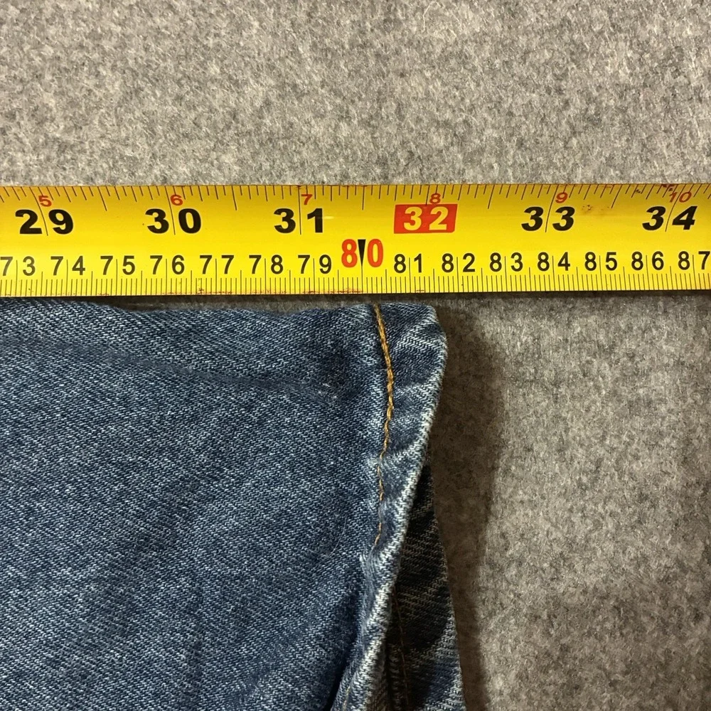 Vintage Y2K 90s Levis 501 Jeans Mens 30x32 Medium Wash Made in USA Button Fly
